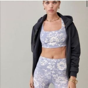 Reformation Sports Bra + Bike Short COMBO Gwen Ecomove Blue White Floral